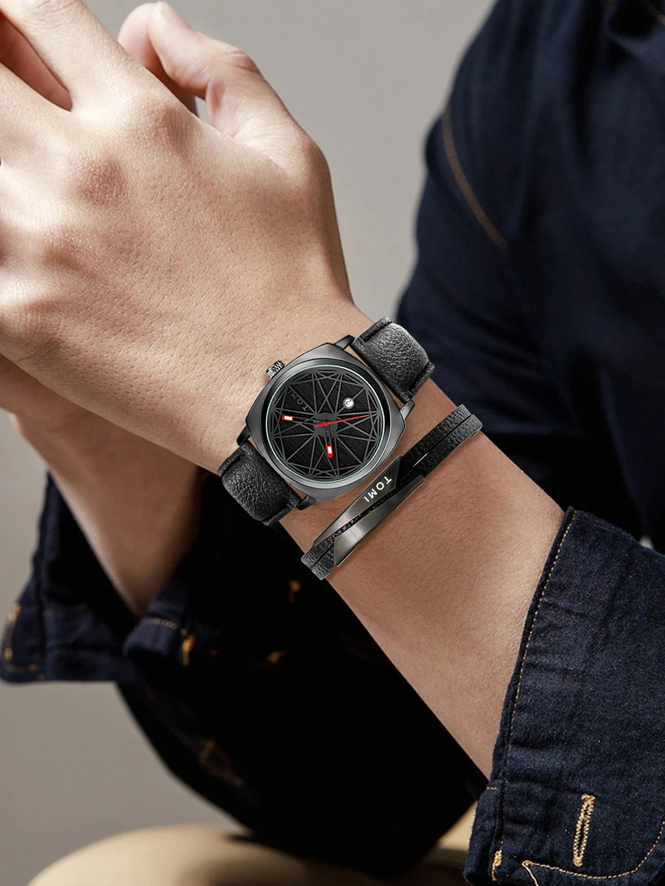 Statement Watch Set – Geometric Dial